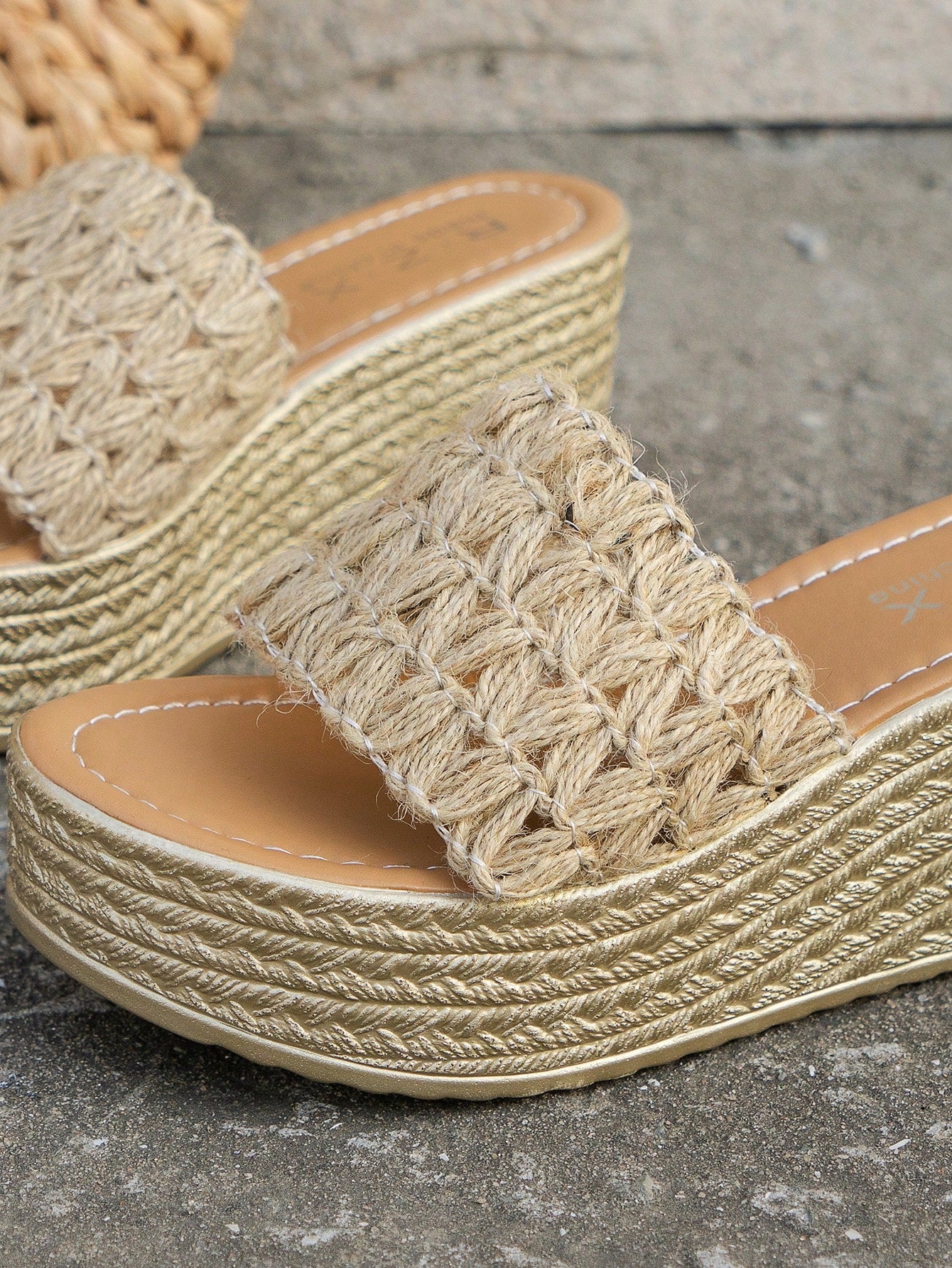 Vacation Chic Woven Bottom Flat Sandals - Tropical Tide